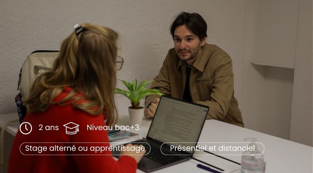 2 ans<br />
Bac+3<br />
Stage alterné ou apprentissage